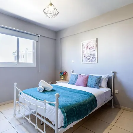 Color Nest 1-bedroom In 아파트 라르나카